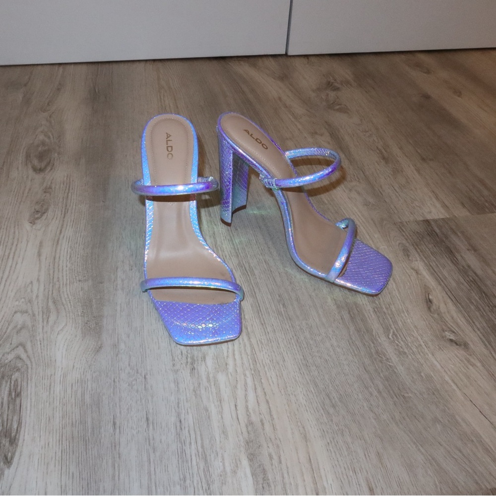 ALDO Agafiyay Iridescent Mermaidcore Heeled Sandals - Picture 4 of 6